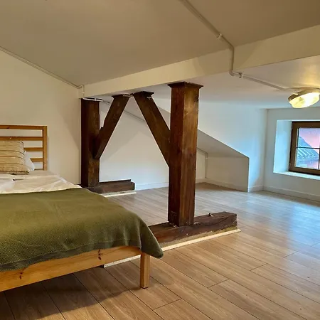 Cozy Lägenhet Oświęcim